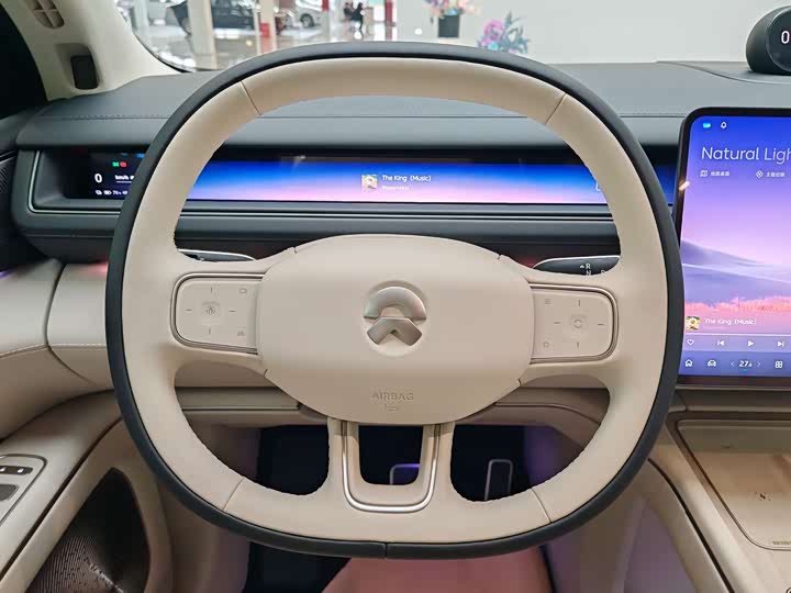 Фото 11 - Nio ES8