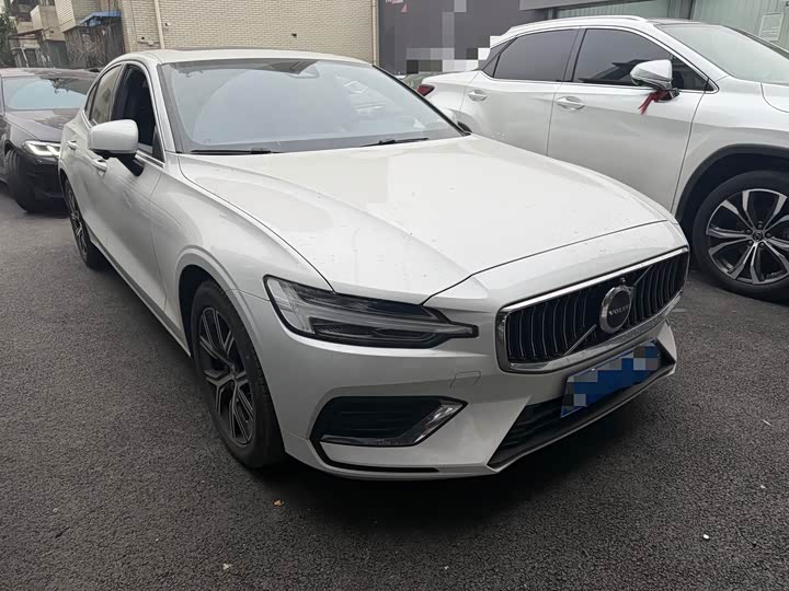 Фото 3 - Volvo S60