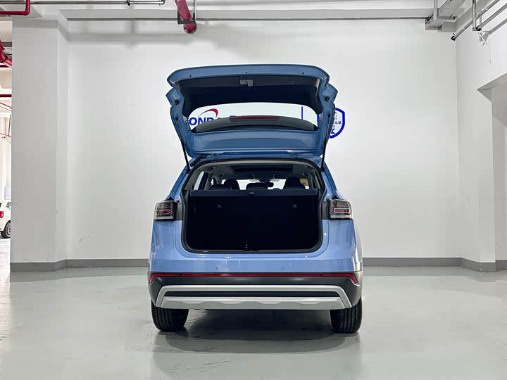 Фото 8 - Volkswagen Tharu