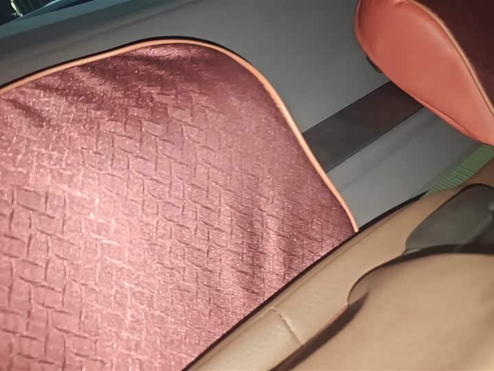 Фото 4 - Volvo XC60