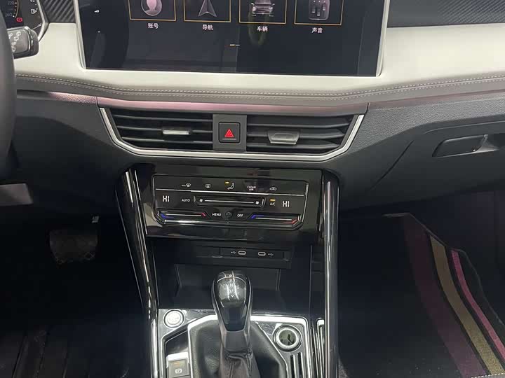 Фото 14 - Volkswagen Tayron