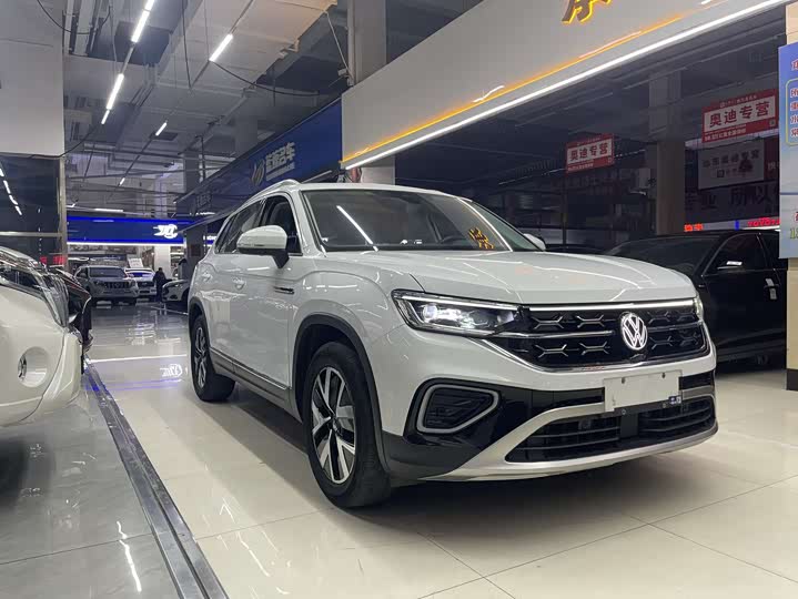 Фото 3 - Volkswagen Tayron