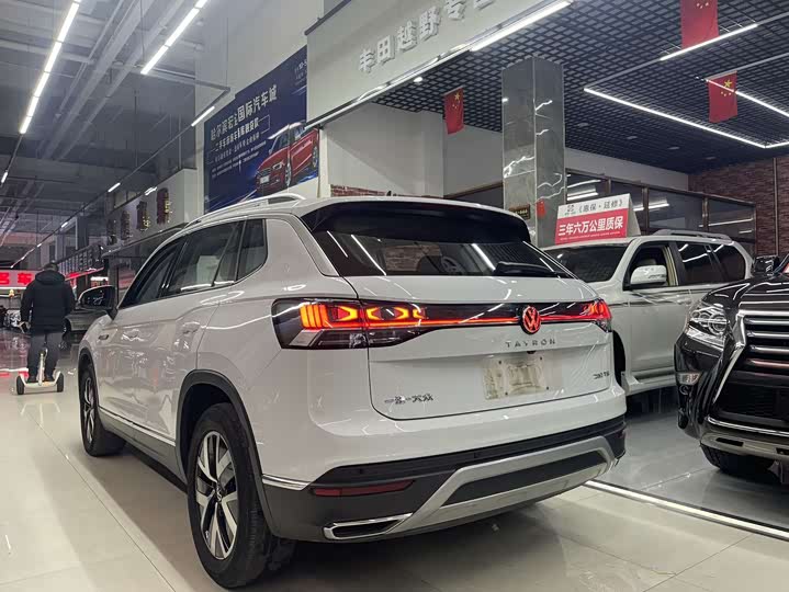 Фото 5 - Volkswagen Tayron