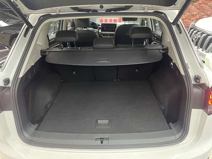 Фото 8 - Volkswagen Tayron