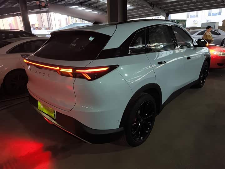 Фото 7 - BAIC Arcfox Alpha T5