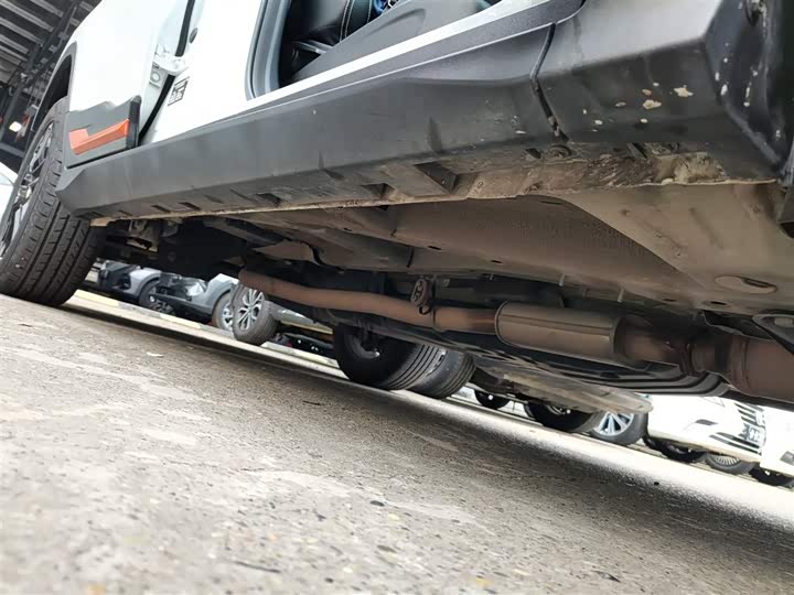 Фото 20 - Geely Atlas