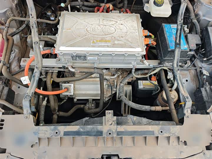 Фото 20 - BYD Han