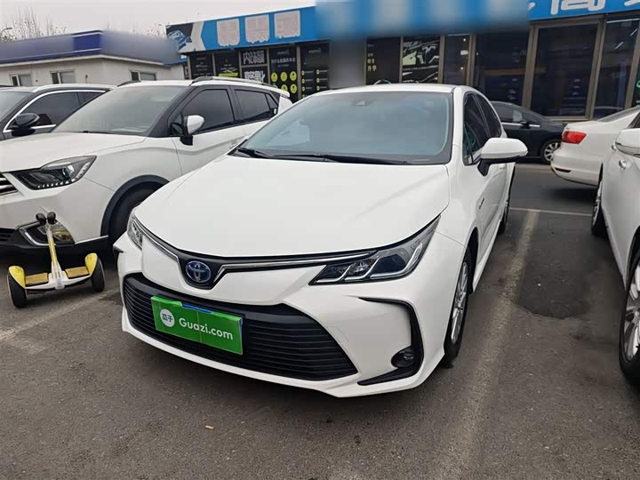 Фото 1 - Toyota Corolla