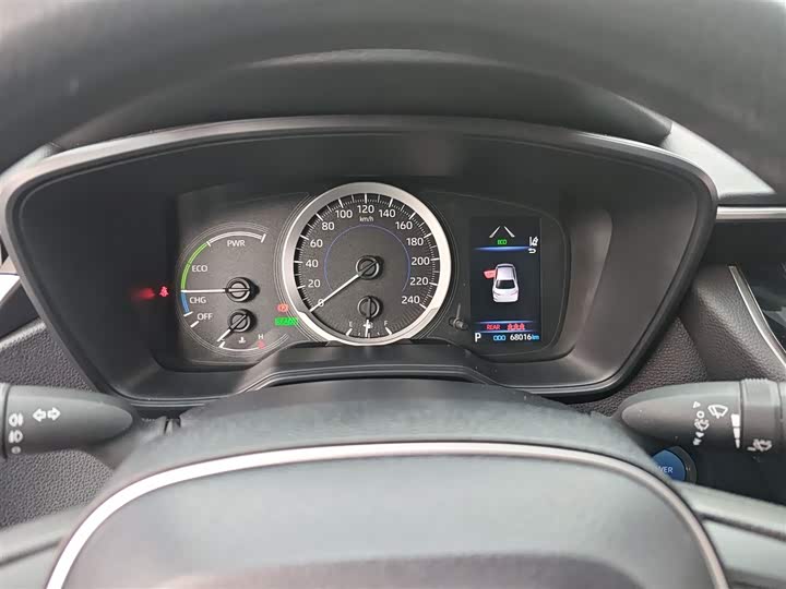 Фото 12 - Toyota Corolla