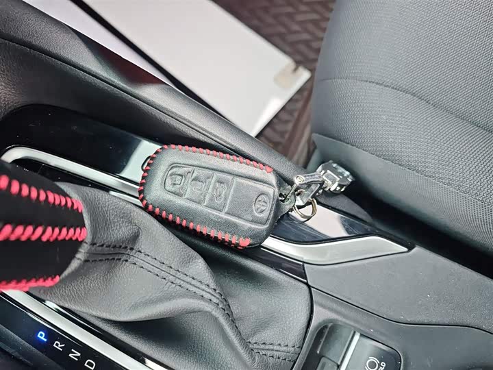 Фото 9 - Toyota Corolla