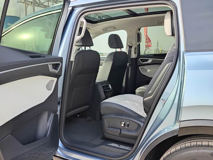 Фото 10 - Volkswagen Talagon