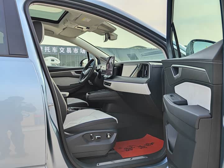 Фото 9 - Volkswagen Talagon