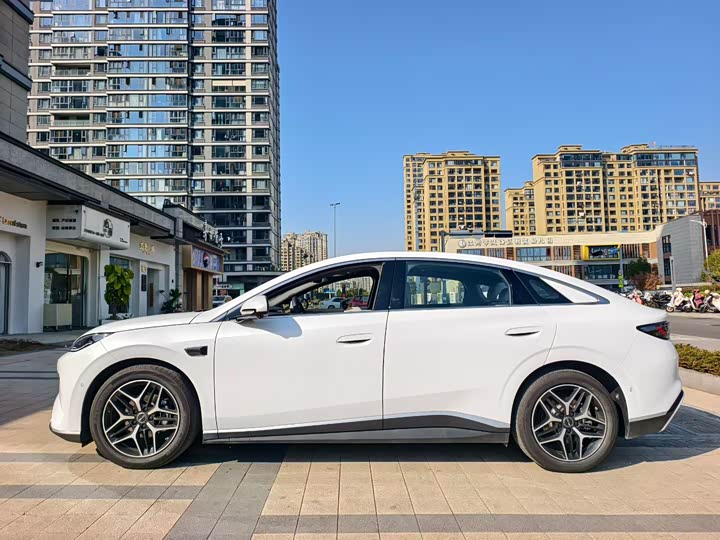 Фото 3 - BYD Seal 06 Hybrid/EV