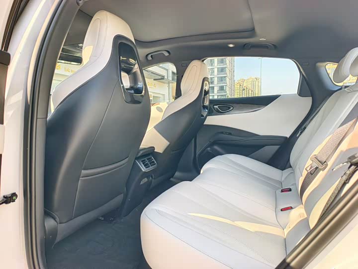 Фото 9 - BYD Seal 06 Hybrid/EV