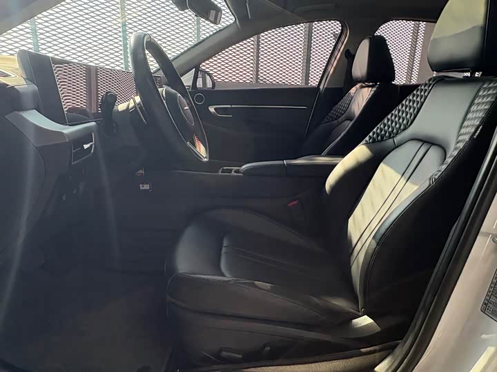 Фото 8 - Hyundai Sonata N Line