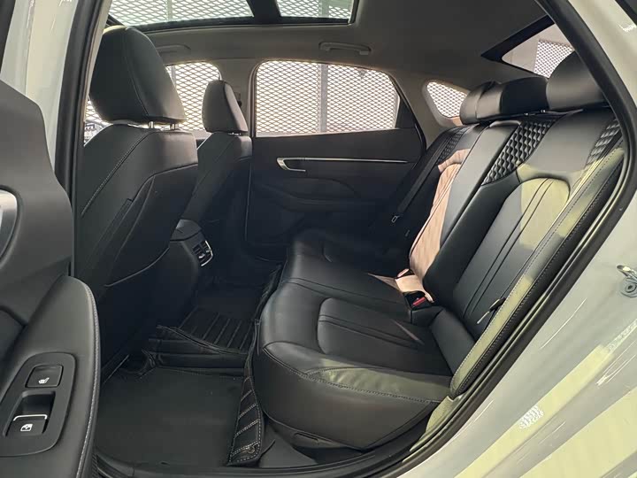 Фото 9 - Hyundai Sonata N Line