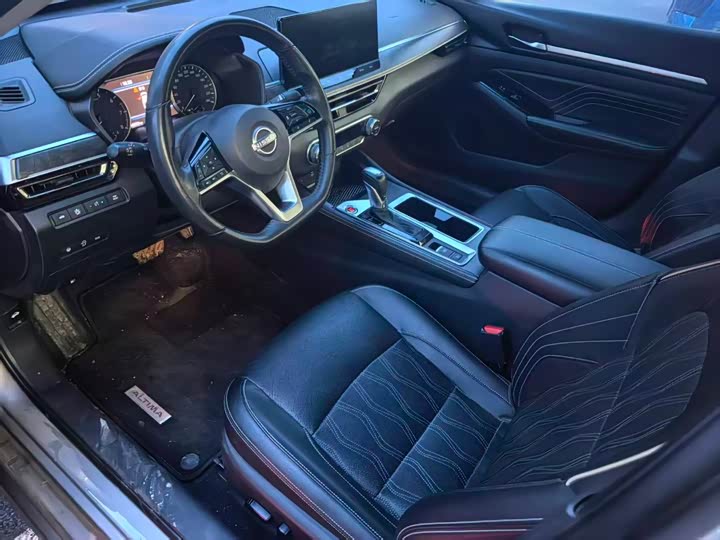 Фото 13 - Nissan Teana