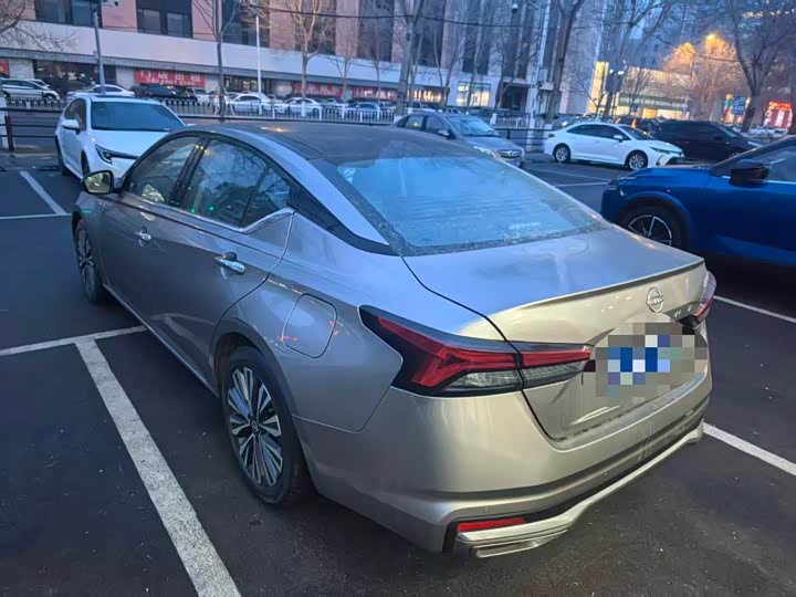 Фото 15 - Nissan Teana