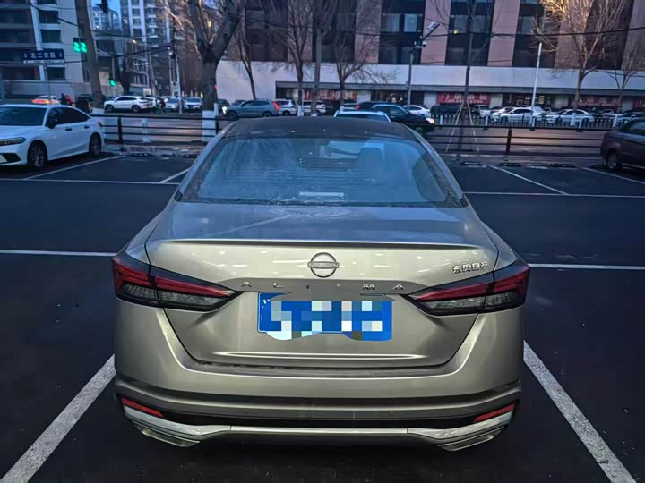 Фото 16 - Nissan Teana