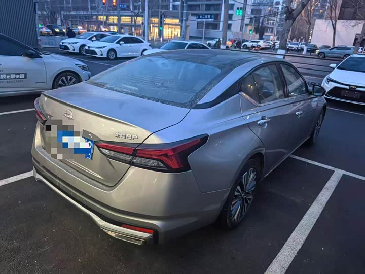 Фото 17 - Nissan Teana