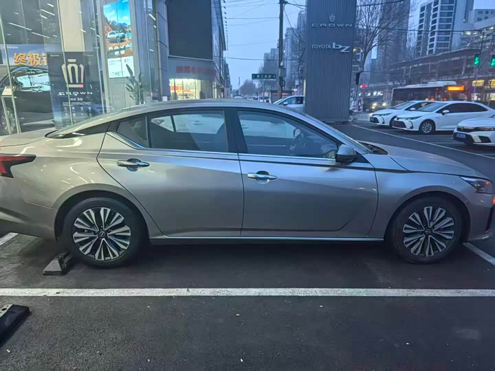 Фото 18 - Nissan Teana