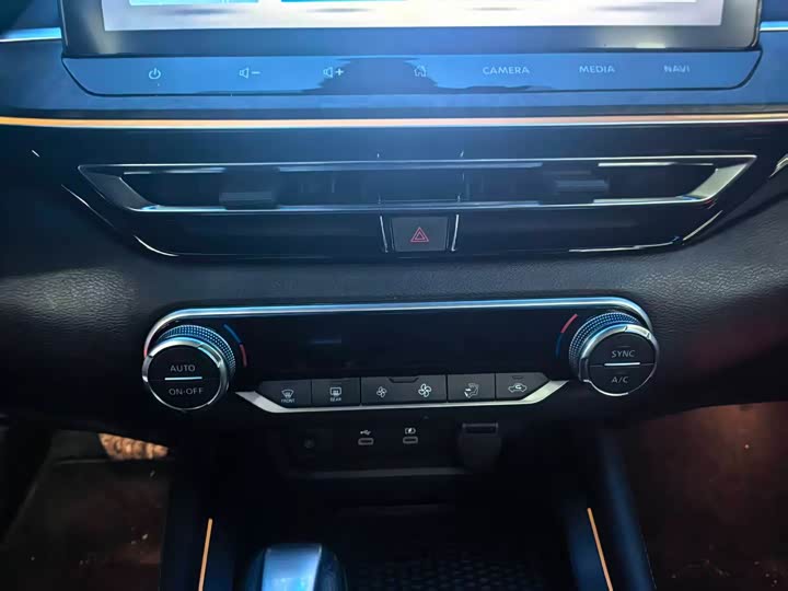 Фото 5 - Nissan Teana