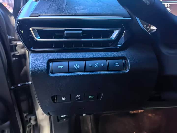 Фото 9 - Nissan Teana