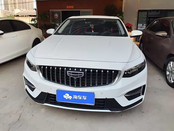 Фото 2 - Geely Preface