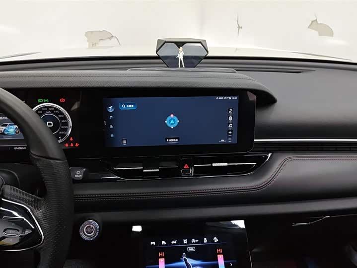 Фото 13 - Bestune T99