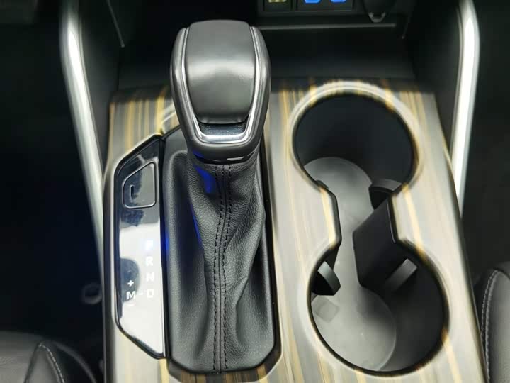 Фото 13 - Toyota Highlander