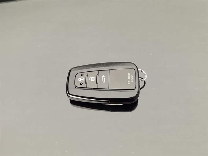 Фото 19 - Toyota Highlander