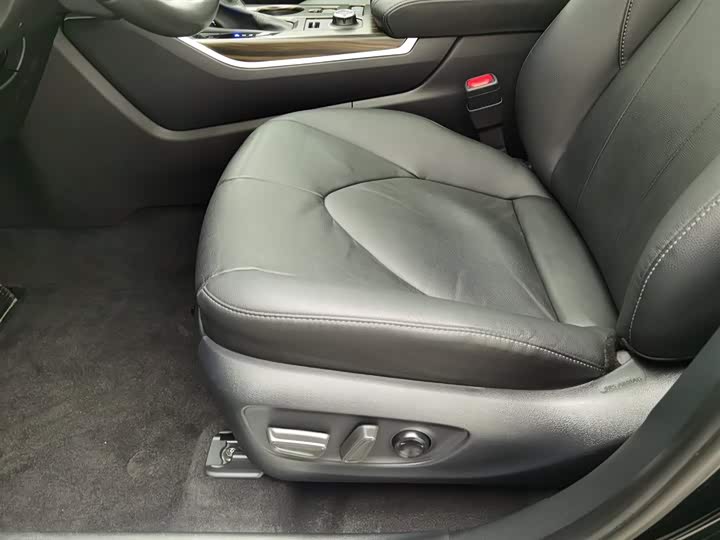 Фото 20 - Toyota Highlander