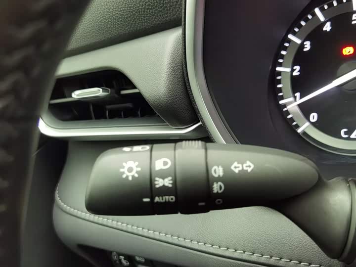 Фото 21 - Toyota Highlander