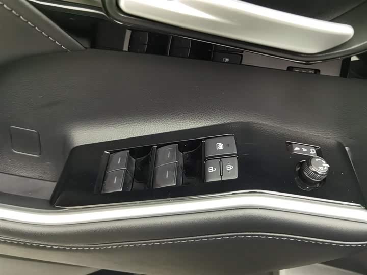 Фото 9 - Toyota Highlander