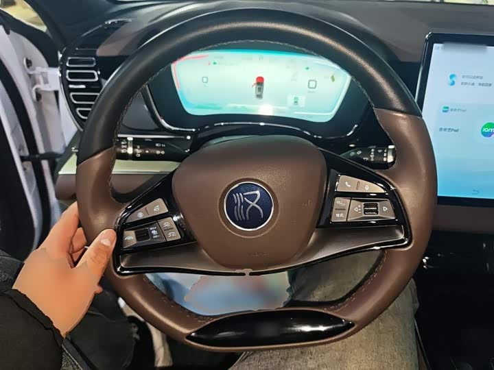 Фото 11 - BYD Han