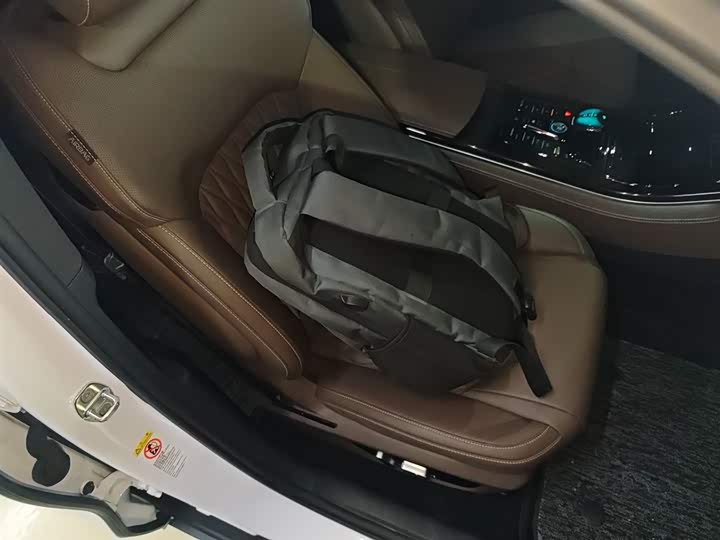 Фото 25 - BYD Han