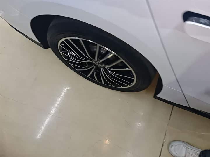 Фото 26 - BYD Han