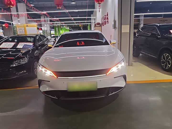 Фото 3 - BYD Han