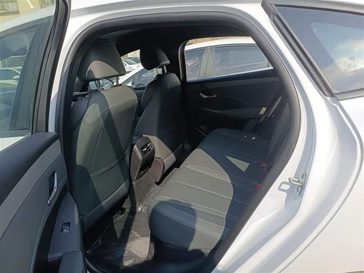 Фото 17 - BYD Qin Plus