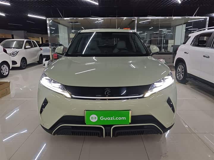 Фото 3 - BYD Yuan Up