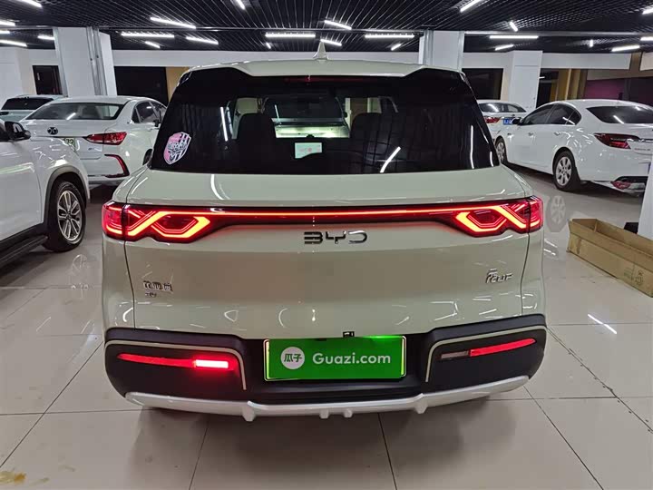 Фото 6 - BYD Yuan Up