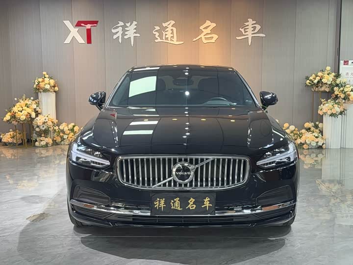 Фото 2 - Volvo S90