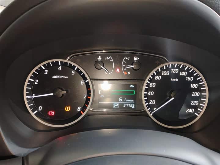 Фото 12 - Nissan Sylphy