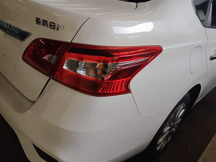Фото 8 - Nissan Sylphy