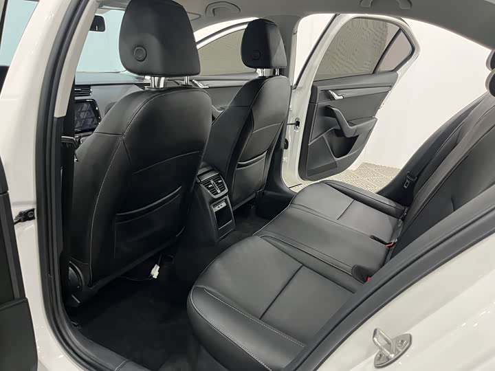 Фото 6 - Skoda Octavia Pro