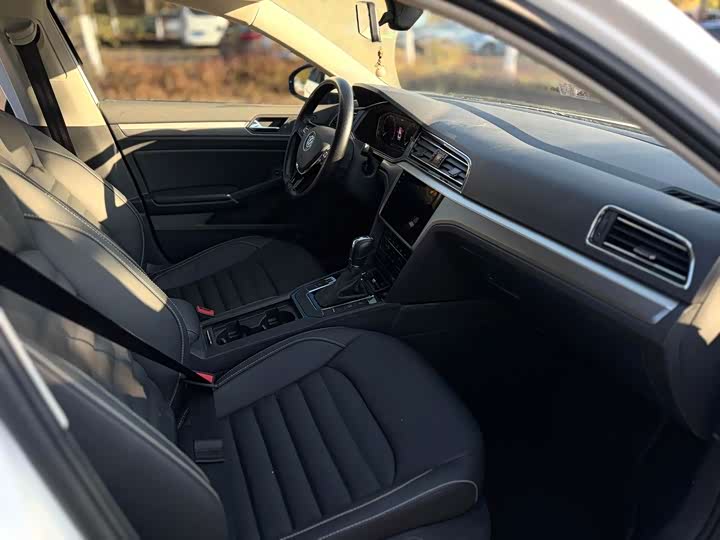 Фото 5 - Volkswagen Lamando L