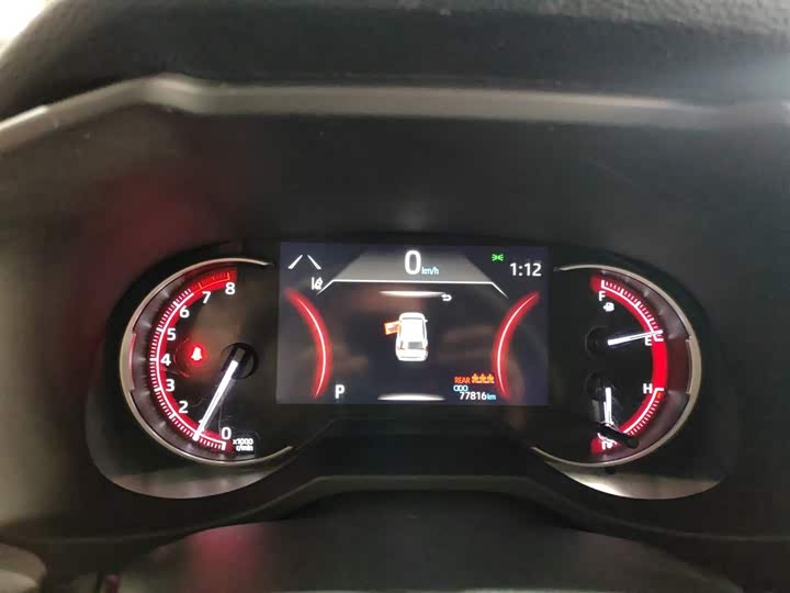 Фото 12 - Toyota RAV4