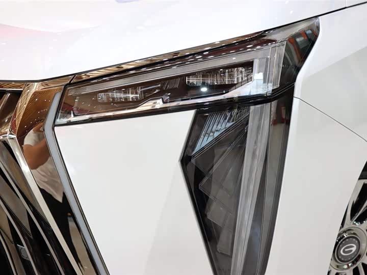 Фото 8 - GAC Trumpchi M8