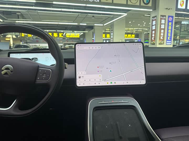 Фото 11 - Nio ET5T