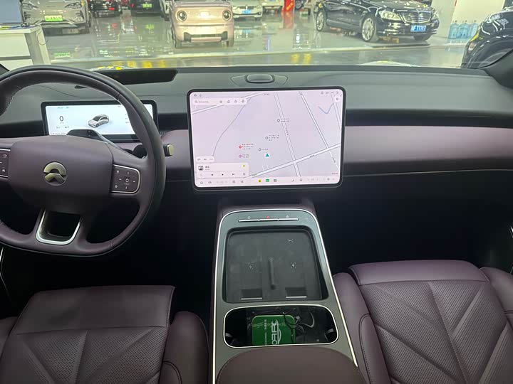 Фото 12 - Nio ET5T